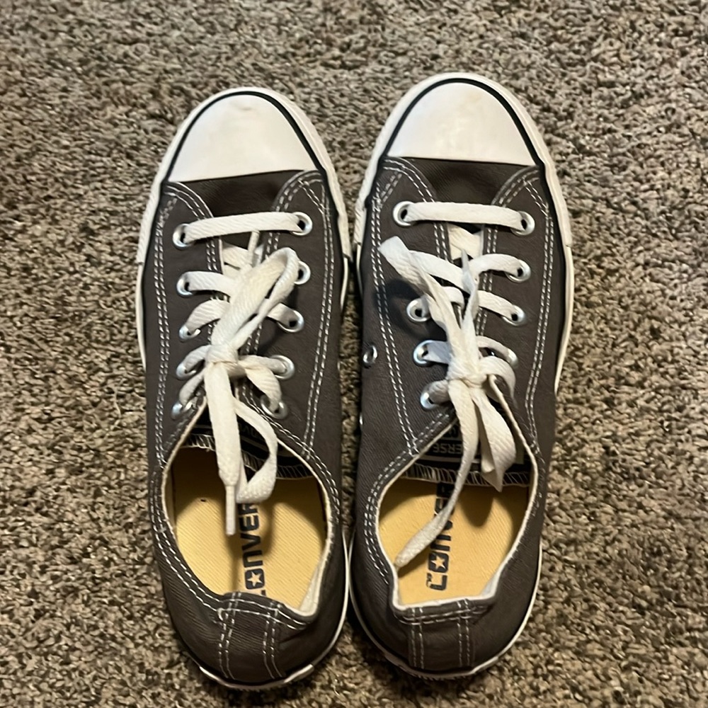 Converse size 6